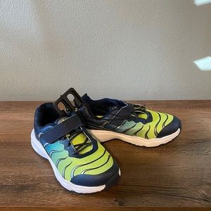 Athletic works kids sneakers